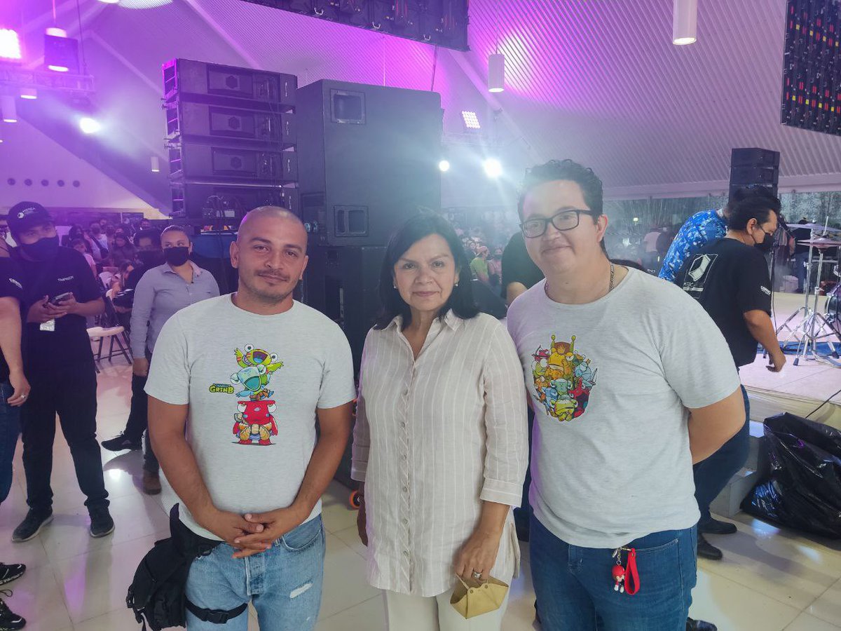 el_grinb's tweet photo. Finalizó el #Mercageek, queremos darle las gracias al municipio del centro y su presidenta la Maestra @YolandaOsunaH por otorgarnos un espacio para la recreación lúdica familiar y la difusión de los juegos de rol. https://t.co/bLOhRbi6Sk