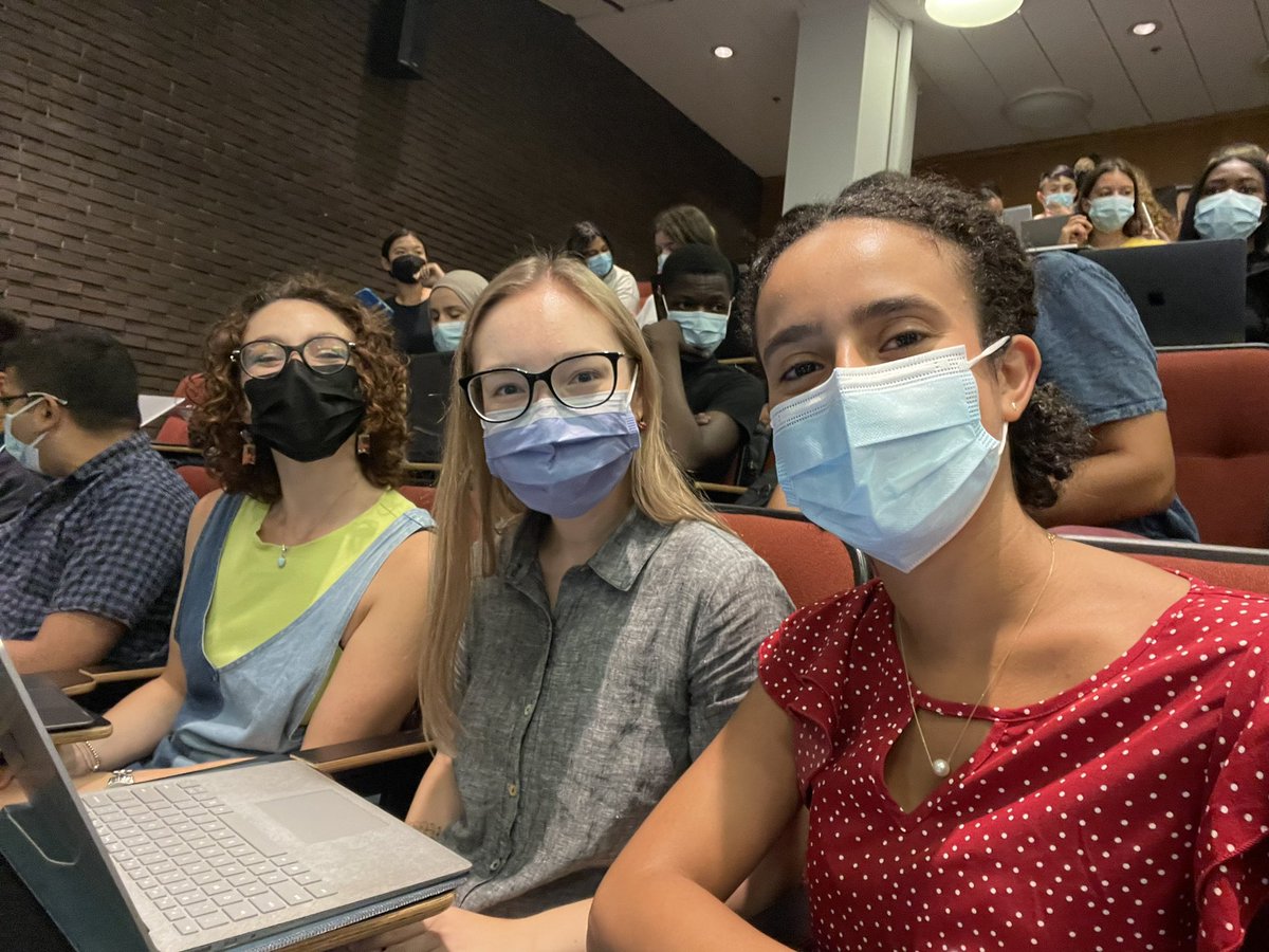Day 1 of Med school! 🩺
 <a href="/McGillMed/">McGill Medicine and Health Sciences</a> <a href="/McGill_MDPhD/">McGill MD-PhD Program</a>
 <a href="/Arie_Grossman/">Arielle Grossman (she/her)</a> <a href="/JRybkina/">Julia Rybkina</a>