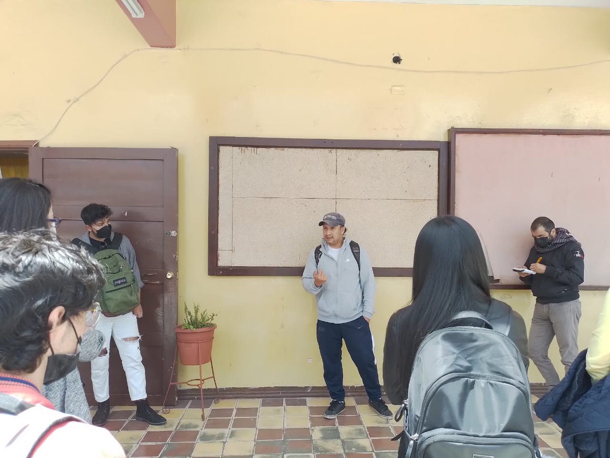 MiLomaGrande's tweet photo. Un nuevo periodo de vinculación y taller entre la PUCE, Escuela Jorge Washington y Colectivo Mi Loma Grande. https://t.co/gbsXysK5Jx