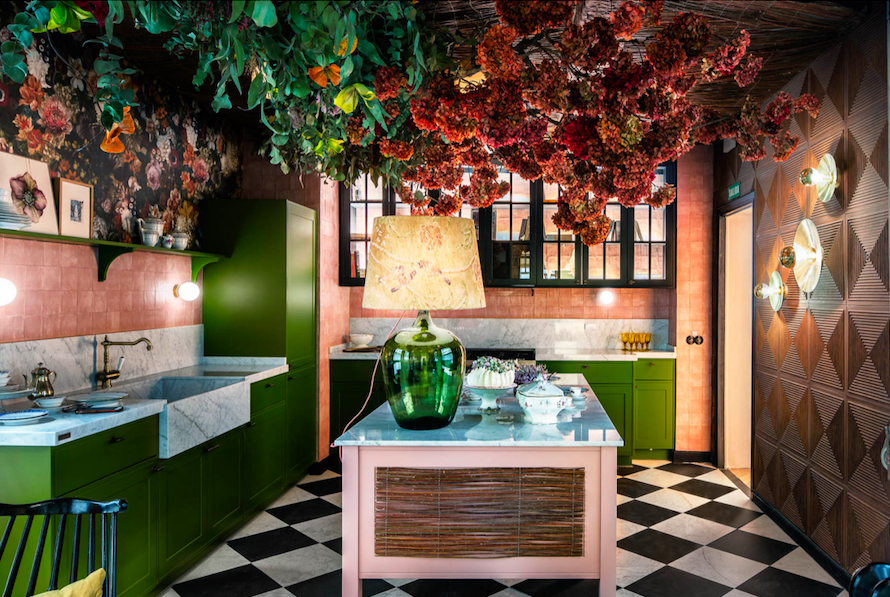 bivain's tweet photo. Maximalist kitchens are where it's at #maximalistdecor #kitchens #interiors (image: estudio Dosde en CasaDecor Madrid 2021) https://t.co/il9EZxr8Fi