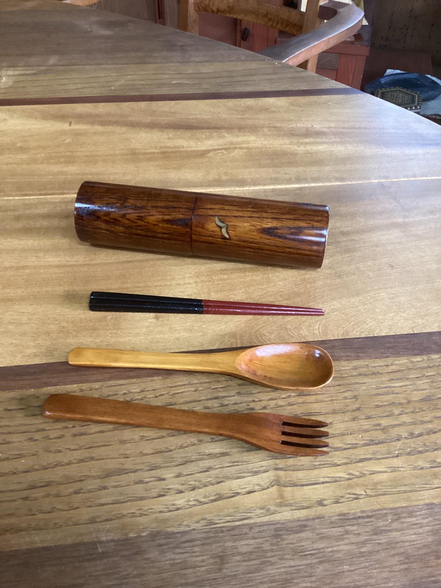 sakuras1210's tweet photo. 【クラファン目標まで97%、あと9日】
伝統工芸士（指物師）とのコラボ返礼品「旅する食器＋α」が完成です。木材の選定から細工の隅々、贅沢に施した漆の仕上げと寄せ木＆螺鈿の文様など、世界に1点だけのオリジナル手しごとを、各支援者（ユーザー）��人ひとりに提供します。

https://t.co/HRiDZBeLyM https://t.co/TejZFpGnuc