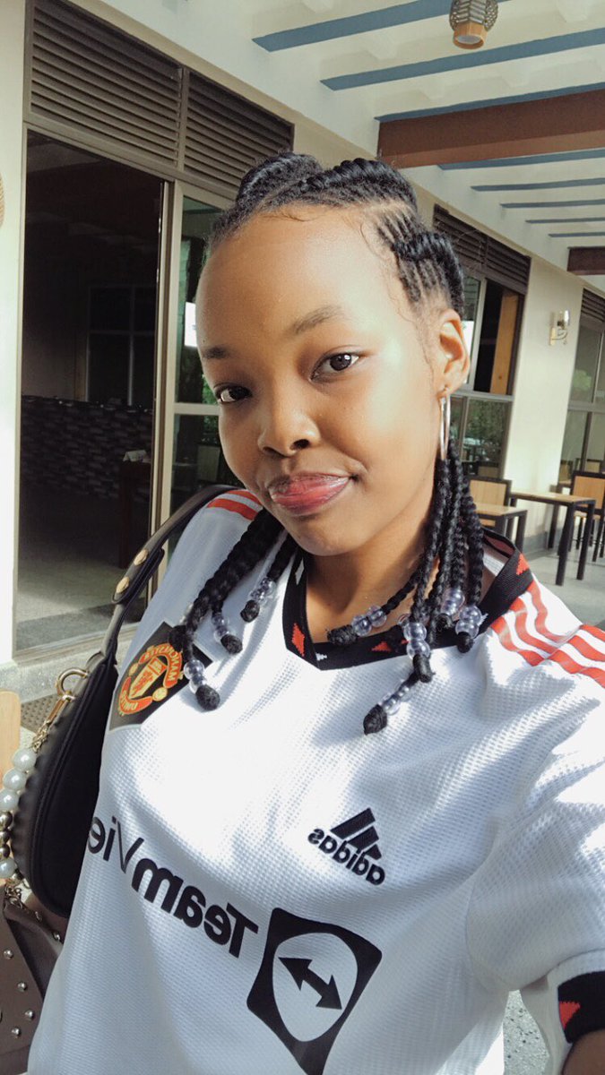 Joynellish's tweet photo. Manchester United is my team and today we are winning😌🥳 https://t.co/ig2KyZuz2A