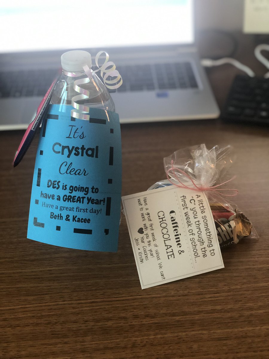 jyount838's tweet photo. First day of school got even better with these sweet treats π thank you! @BethAllenFZSD @ClaybonKacee @KristinHawk73 #andjess https://t.co/4UtmaurtEP
