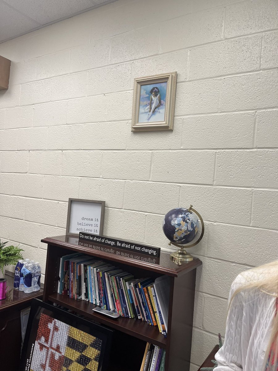 BoccanfusoRES's tweet photo. Finding new spaces and faces in our building! #resconnected A great way to start the year. @cbrinkleybcps https://t.co/JZcNCMpTFj
