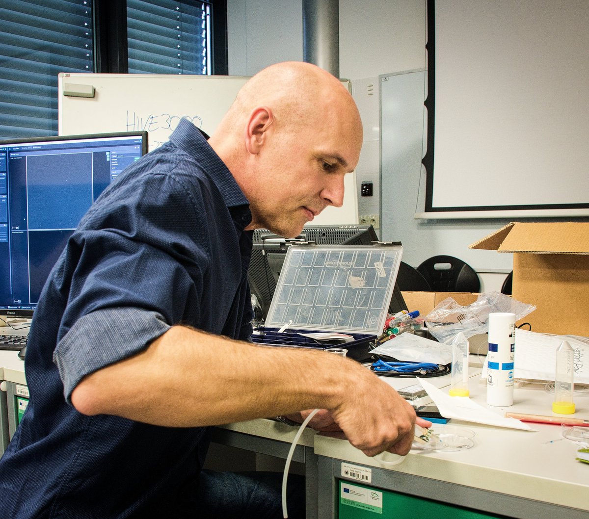 CEITEC_Brno's tweet photo. Day 6 of the #LISH #EMBOCourse 🔬

Today we started our second week together!👩‍🔬🧑‍🔬

#CEITECScience https://t.co/HyqD5niCB6