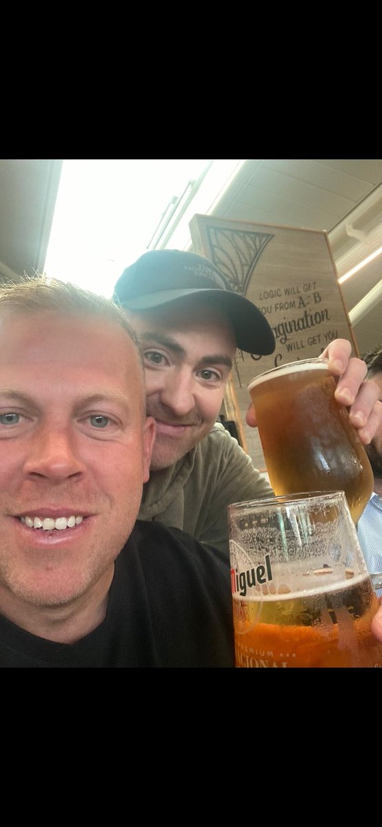 luke84m's tweet photo. @bobbyandrews15 Happy 40th Birthday Pal 🎉🎊👍🏻 topman inside and out #crazyBob #Snegledge https://t.co/p4weA8OKiM