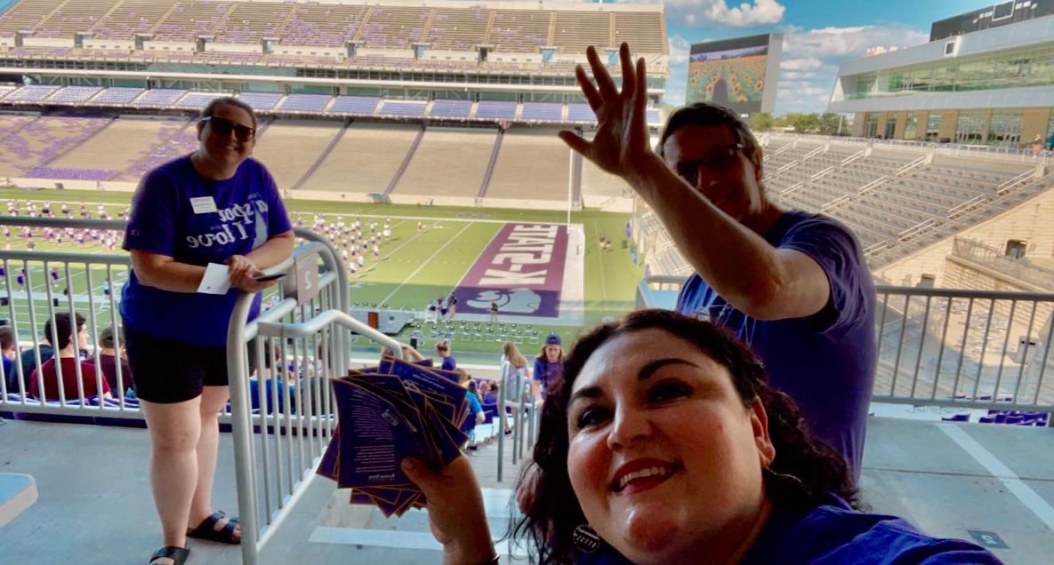 GraceBerumen's tweet photo. Happy Monday! Convocation was a great way to kick off the first week of classes ๐ Donโt miss the great events happening around campus this week!
#kstatecoe
#kstate
#WeekofWelcome2022
https://t.co/no7xjPv7Uu https://t.co/Si1ke3Zoqg