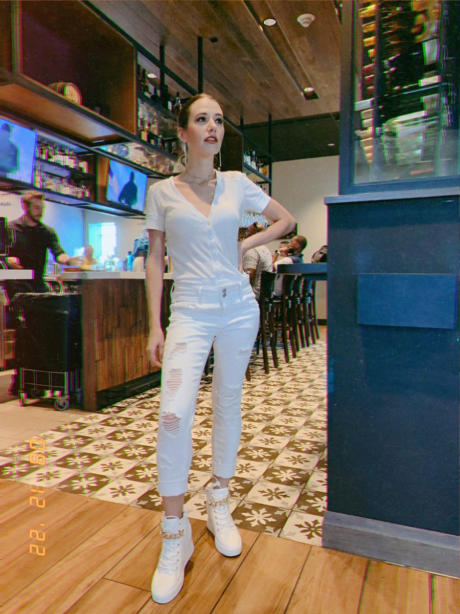 In honor of Notch Modern Kitchen and Bar’s 3rd birthday, we are teaming up to giveaway a $50 gift card and a bottle of wine 🍷 Click here to enter: bit.ly/3pyu2xd