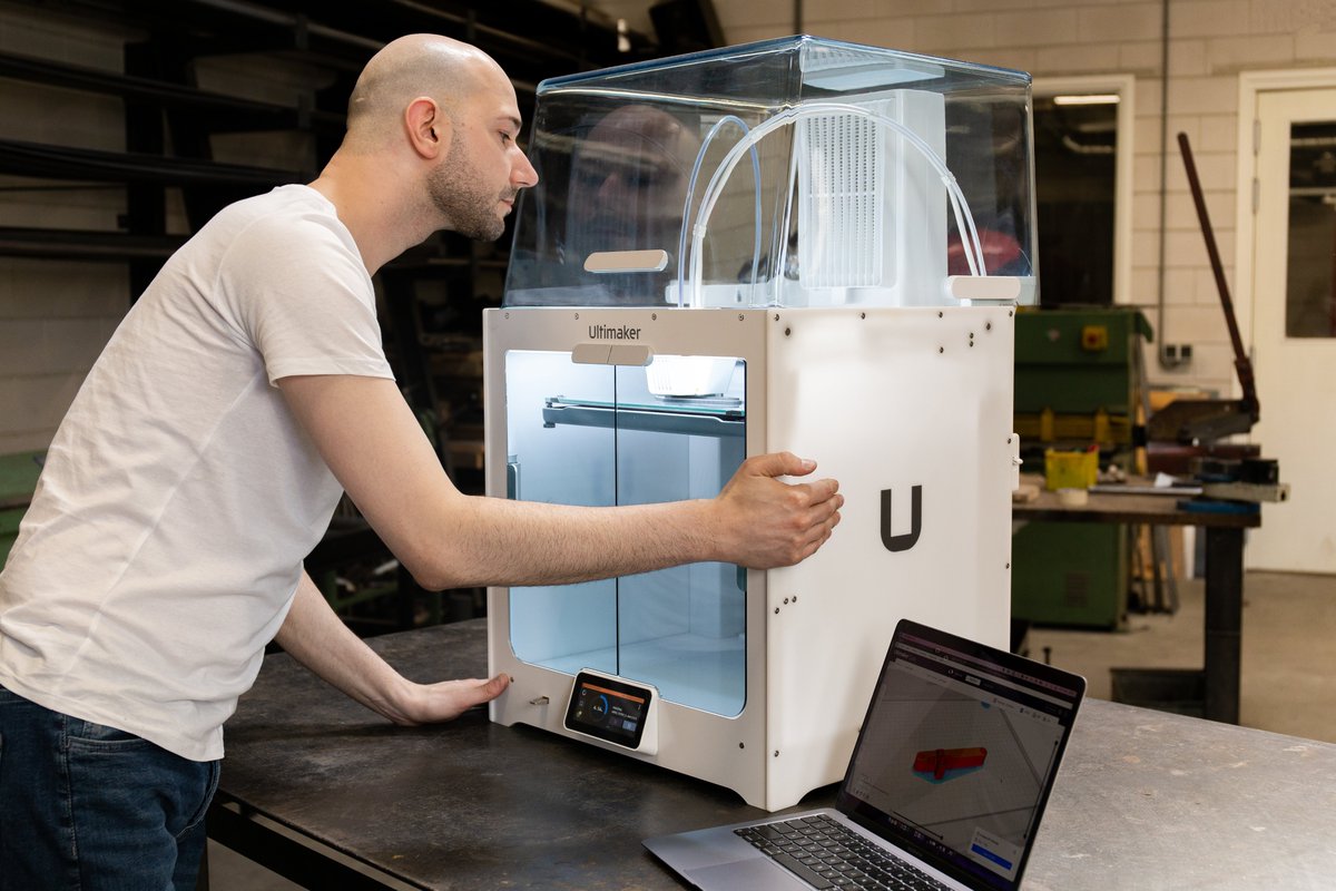 The Ultimaker S5's low total cost of ownership &amp; small size makes it easy to adopt &amp; scale an affordable metal 3D printing solution. Compared to CNC &amp; other additive methods, you can save up to 90% creating the metal tools &amp; parts you need.
Find out more: ultim.kr/3p7lWes