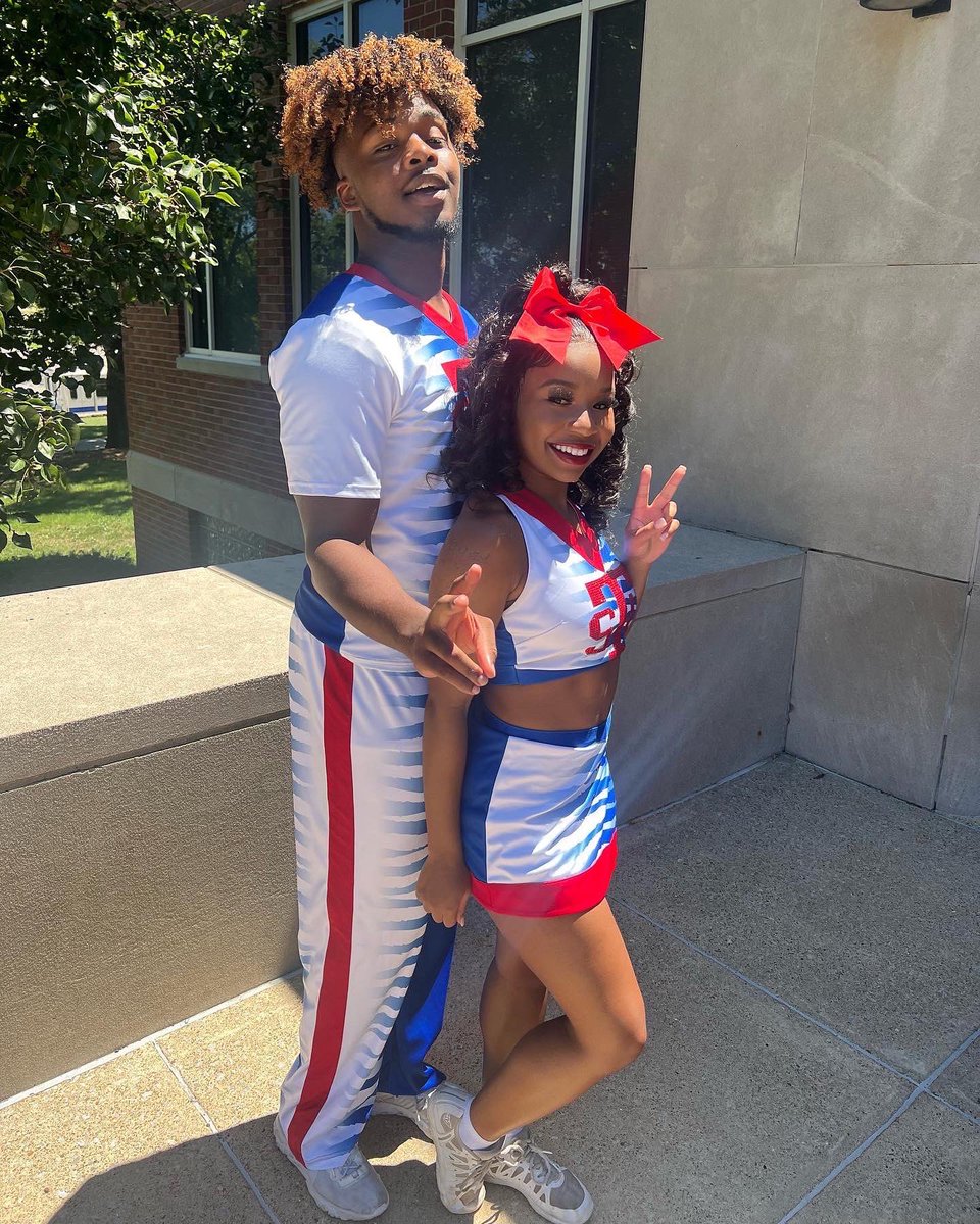MadisonForsyth7's tweet photo. 38 Baby❤️💙 https://t.co/Cg2KUfzVZf