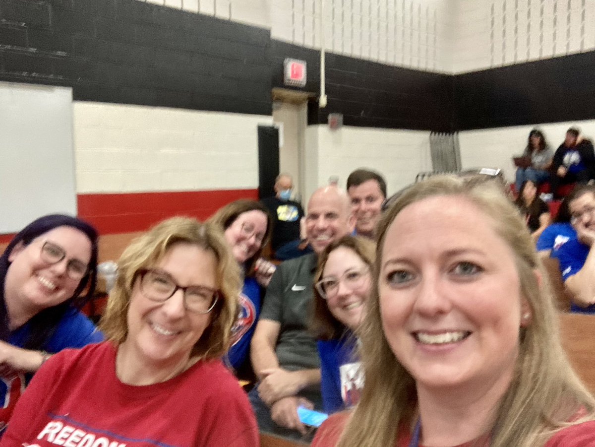 Back to school with the best team! #freedom8 #freedomfamily #d100