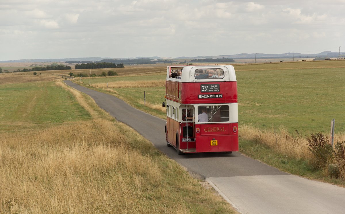 Some photos from Saturday's #Imberbus day on Salisbury Plain. 

A few more at flic.kr/s/aHBqjA3Udf 

<a href="/ImberbusUK/">Imberbus 🇺🇦🌻</a> @SirPeterHendy