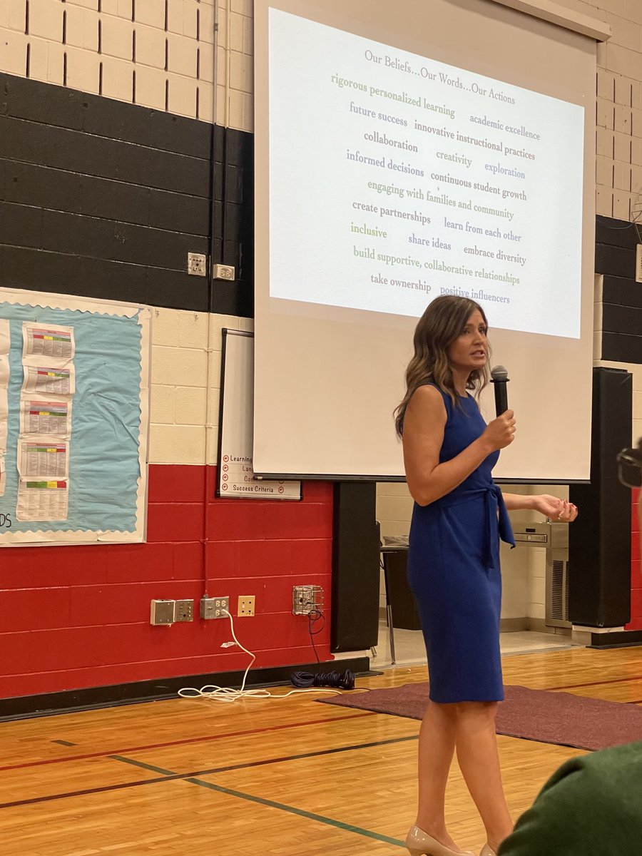 Lindsey Sinde tweet media