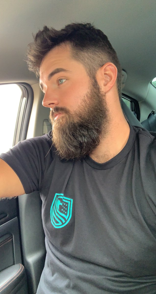 Kentuckyboy93's tweet image. Rt if I should keep growing the beard