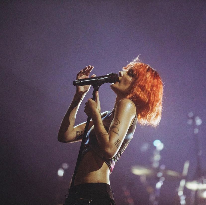 UpdatesHalseyPL's tweet photo. Halsey dodała zdjęcia z Krakowa na Instagram! 🔥 

"@ yasi with the heat from Kraków 💥 love u thank u"

#halseypoland https://t.co/Ct7iGRJqdh