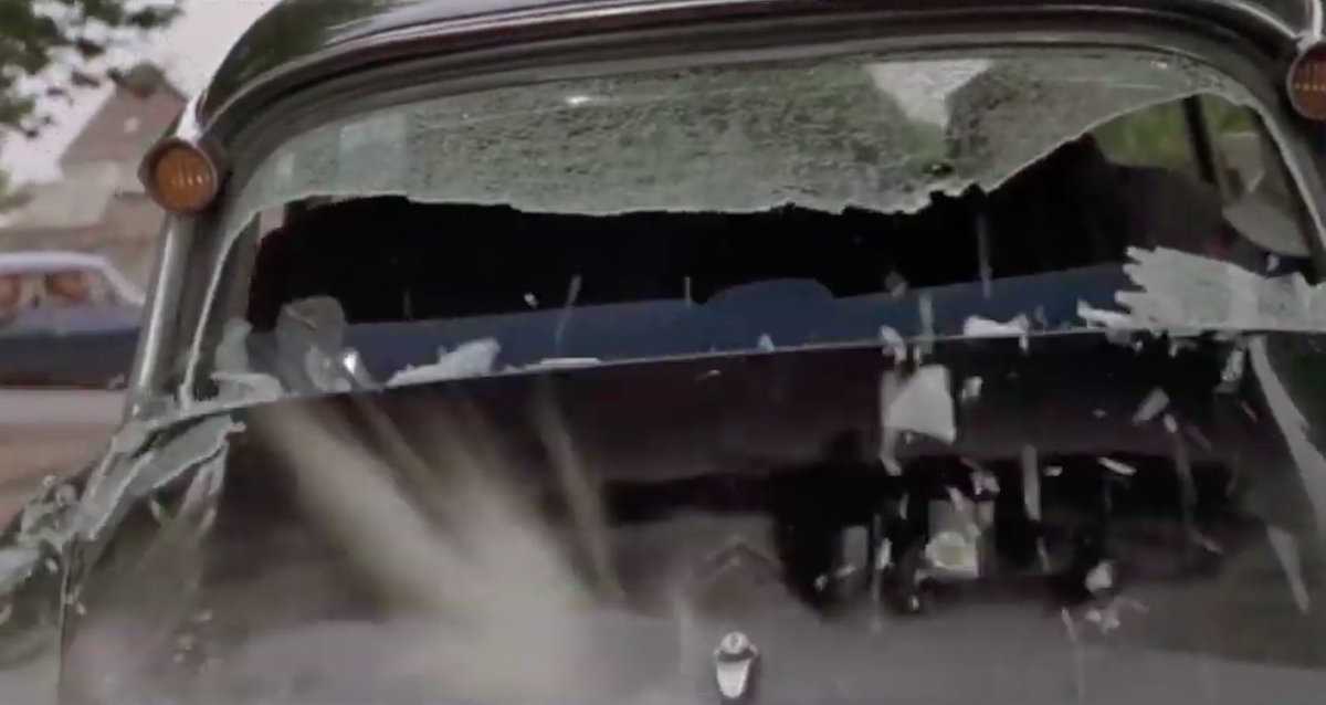 momentsonscreen's tweet photo. #OnThisDay, August 22, in 1962, French president Charles de Gaulle and his wife narrowly escaped an assassination attempt (depicted in The Day of the Jackal, 1973) https://t.co/DdBRyzg46u