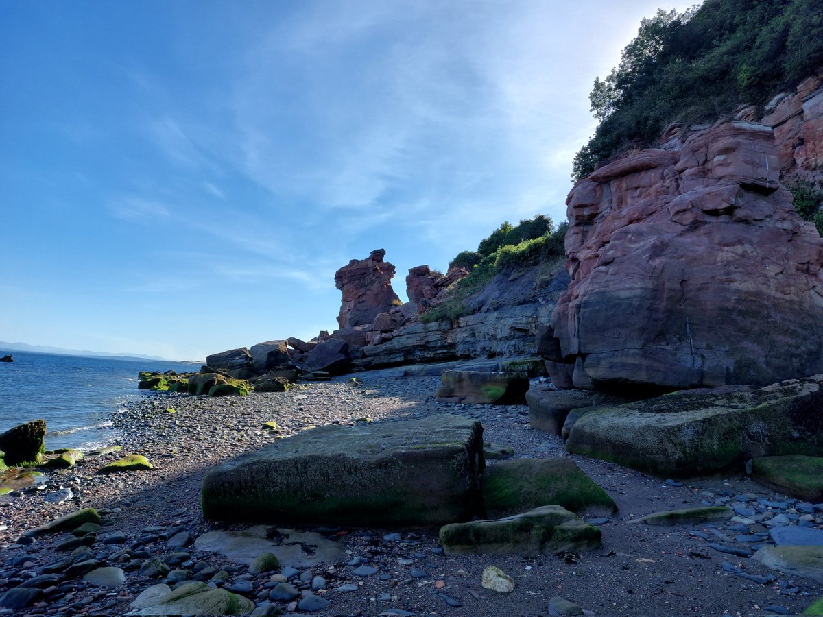 Hike1000miles's tweet photo. Time for swim, not everywhere is bad weather ππ don't waste time waiting for rain.
#getoffthechair #outdoors #landscapes #nature #sea #seaside #wildswimming #openwaterswimming #photography #NaturePhotography #running #adventure #discovery #explore #sunshine #rocks #Geology https://t.co/OsIHV9ExuO