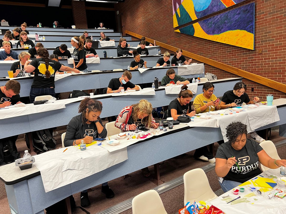 pucvm's tweet photo. One of the best parts of onboarding our 1st year students is the Class Mosaic! Each #FutureDVM paints a panel to show what inspired them to become a #veterinarian! Once done, all of the panels will be arranged and hung here in Lynn Hall!

#BeAPurdueVet #purdueuniversity https://t.co/ipaf5u0PUq