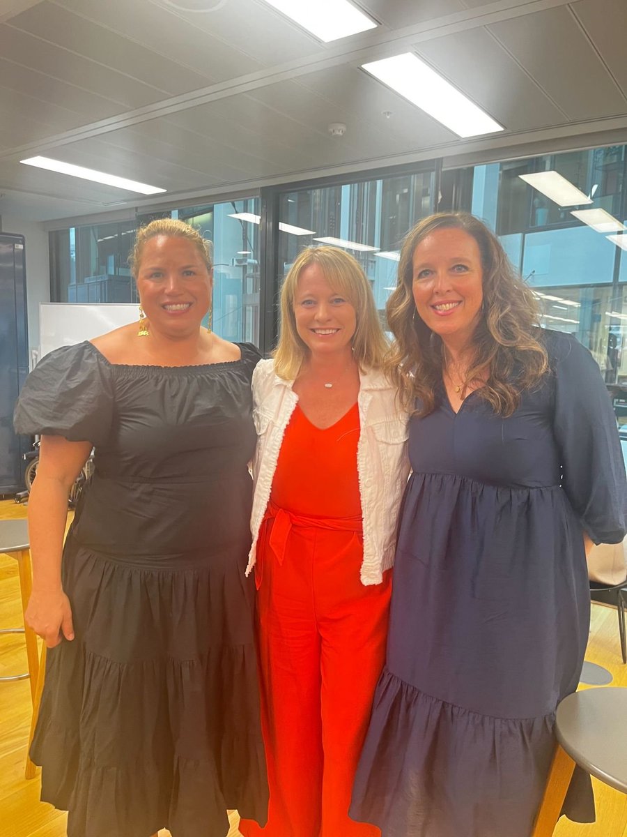 JoshJones_SA's tweet photo. It was wonderful to have three influential women from our Executive Team - Christina Crawford Kosmowski, Alyene Schneidewind, and Julie Solliday - join us in the London @LogicMonitor office for a Women At LM Fireside chat.
#LifeAtLM #OneTeam #BetterEveryday https://t.co/m8Nzl9lQnZ