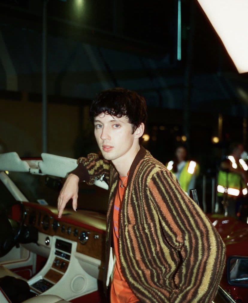UpdatedTS's tweet photo. 📸| Troye in The Idol!   

© theidol https://t.co/6Vas0oQ8G0