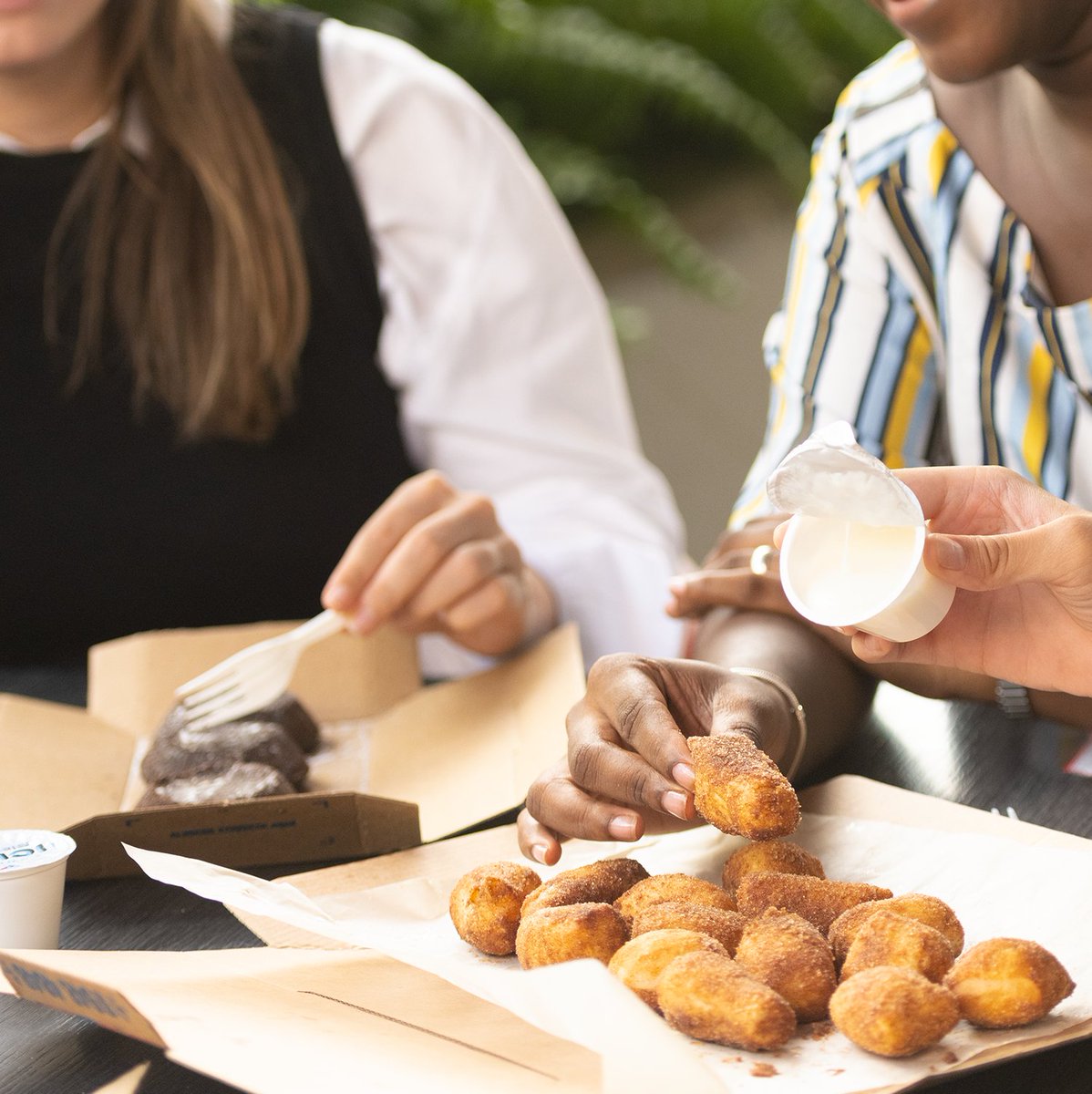 Los Cinna Bites te endulzan la vida, de verdad. Agrégale una salsa sweet icing y ahí vas a completar.

#DominosRD
#DominosContigo
#DominosEnCasa