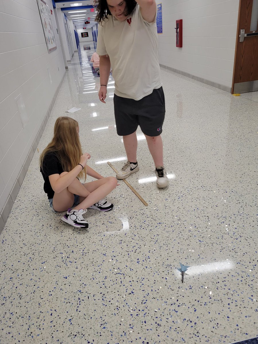 avilladucks's tweet photo. #stem No Monday morning blues in 7th grade science yoday. Up and measuring paper rockets! @ENMS_Knights https://t.co/ayRBcnpnRF