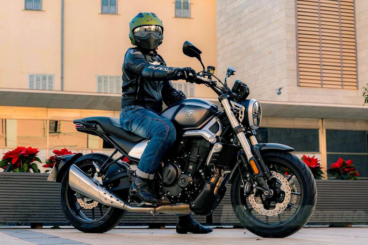 vogemotofr's tweet photo. Ne soyez pas suspicieux, continuez.
#VOGE #500AC #DriveYourSoul #streetbike #retrobike #vogemoto #motorcyclelife https://t.co/VLP48KWlrP
