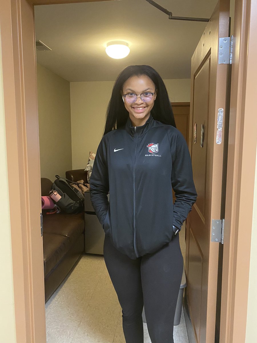 AbbeyWBB's tweet photo. It was an exciting weekend as we welcome our team and newcomers back to campus! https://t.co/nouu9z4zRZ