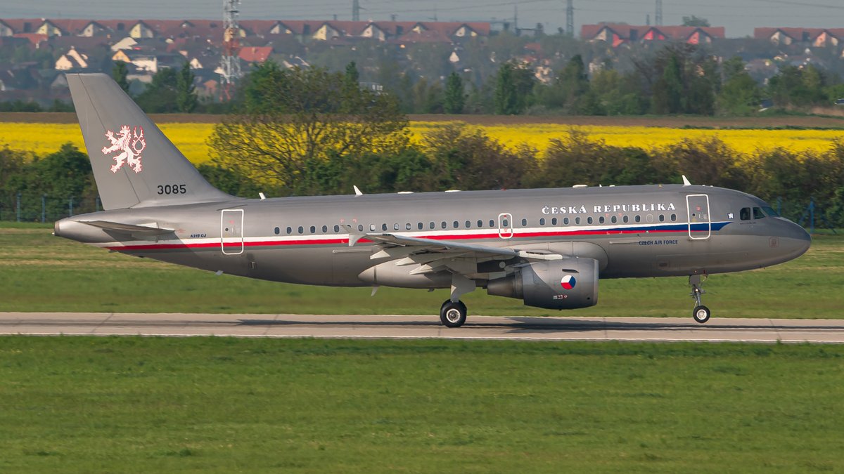 prague_plane_cz's tweet photo. My Czech Air Force collection.
Casa 295MW reg. 0482
Airbus A319 reg.3085
L410UVP-E reg. 2601 https://t.co/KXoxUJSCiI