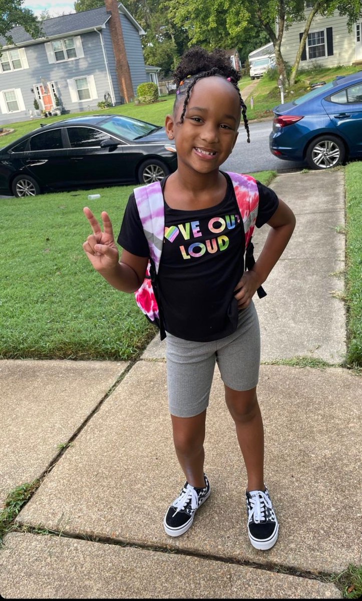 MarcManMBG_'s tweet photo. My baby girl’s first day of school #2ndGrade 🎓🤩 https://t.co/78Jb9Z1Ufe
