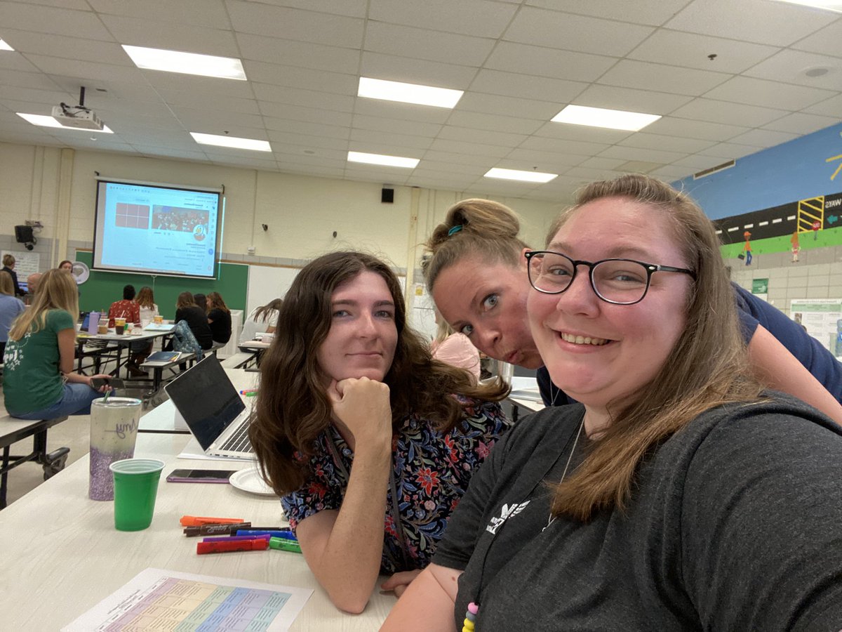 MsEyreland's tweet photo. @elmwoodes 3rd grade https://t.co/NYoLvxOvkJ
