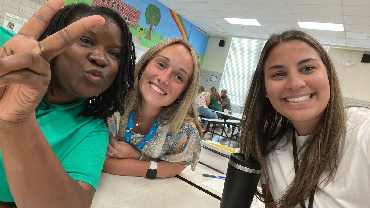 Hannah Wolf tweet media