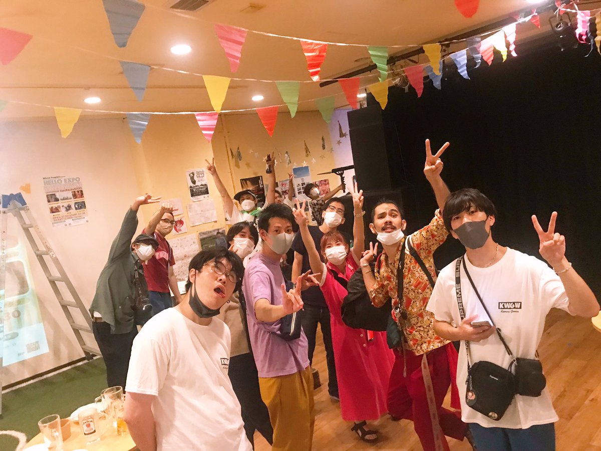HELLOPeople_HLP's tweet photo. HELLO EXPO!! 2022,8,21
一緒に遊んで下さったお客様🥹
一緒に1日を作ってくれた
愛すべき仲間達🥹
最強シェフメイ🥹
影の主役FootRockスタッフ様🥹
本当にありがとうございました!
もう会いたいよ。
みんなが大好きだ🌈
音楽が好きだ🌈
あの場所でまた会おうね!!
ハローエキスポー
✊🏻 ̖́- https://t.co/j8Ky7iT9w9