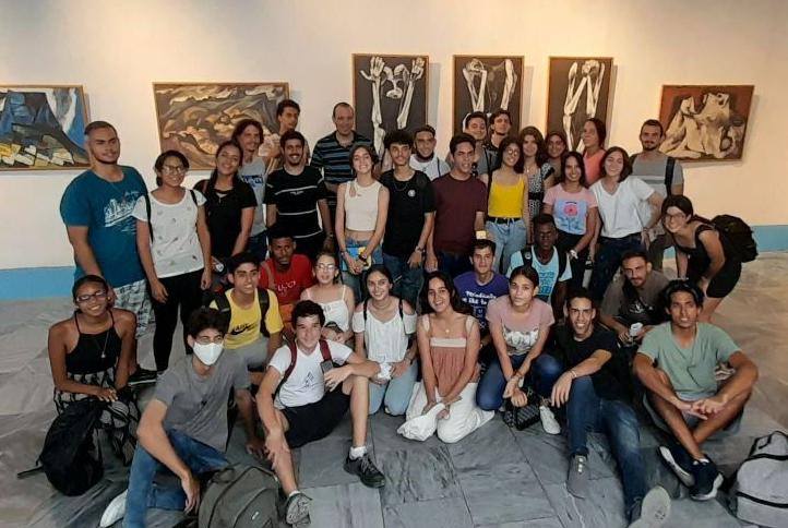 FturUh's tweet photo. Participa nuestro Grupo de Trabajo Científico-Estudiantil M@TUR 📊🧮💻 en la Escuela de Verano 🧑🏫🌞 sobre Modelación Matemática, organizada por la FEU de @matcomuh y el #ProyectoDelta. https://t.co/yRPC7JcLA0