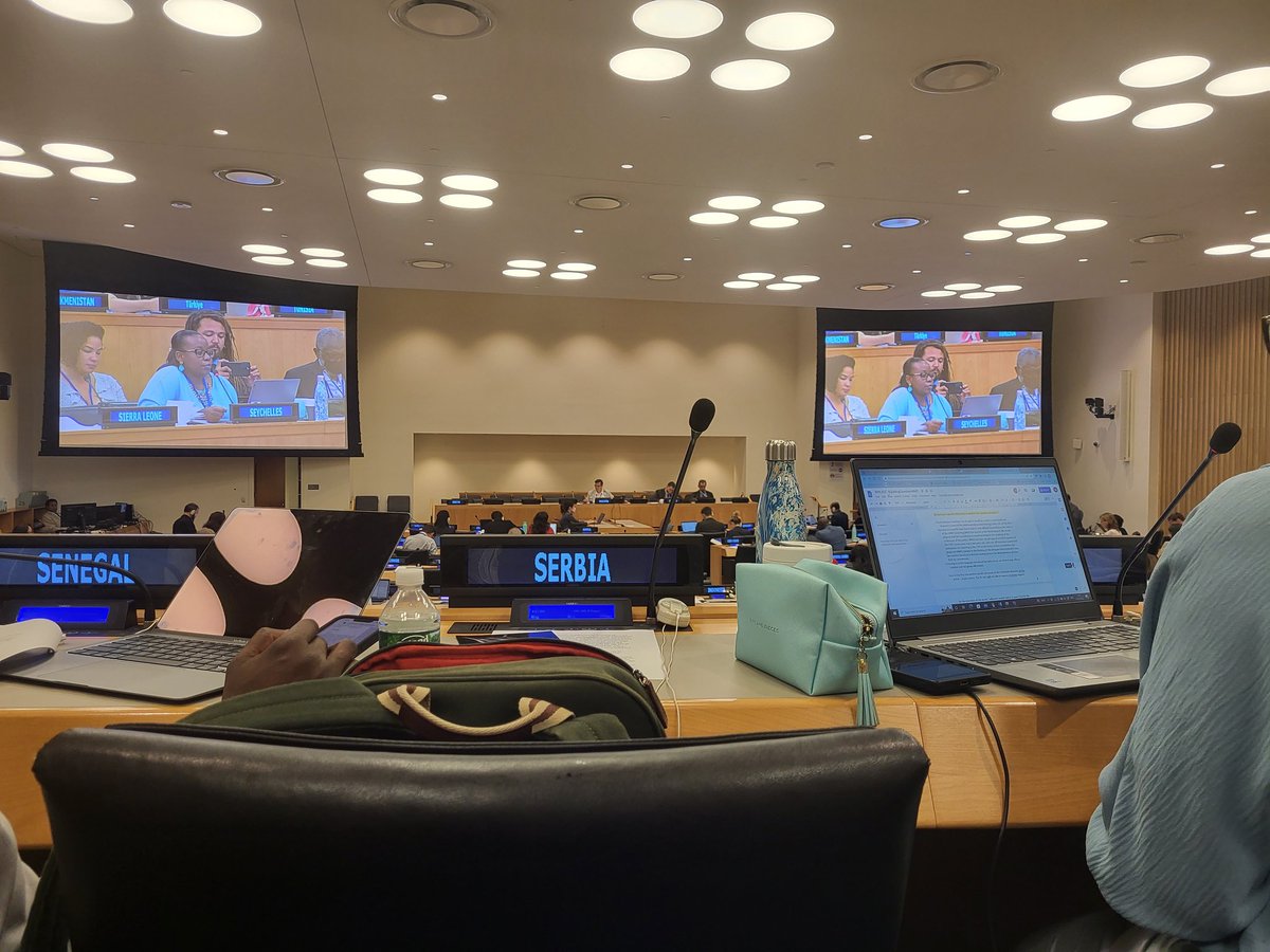 mahesituated's tweet photo. Last week I covered #IGC5 thru my Insta stories, for this critical week I will share my observations here. As an #AOSISFellow following & assisting the #Seychelles delegation I've gained a lot, its not everyday u get an #African #SIDS perspective on #highseas negotiations. 2/2 https://t.co/QZEBjAHQQV