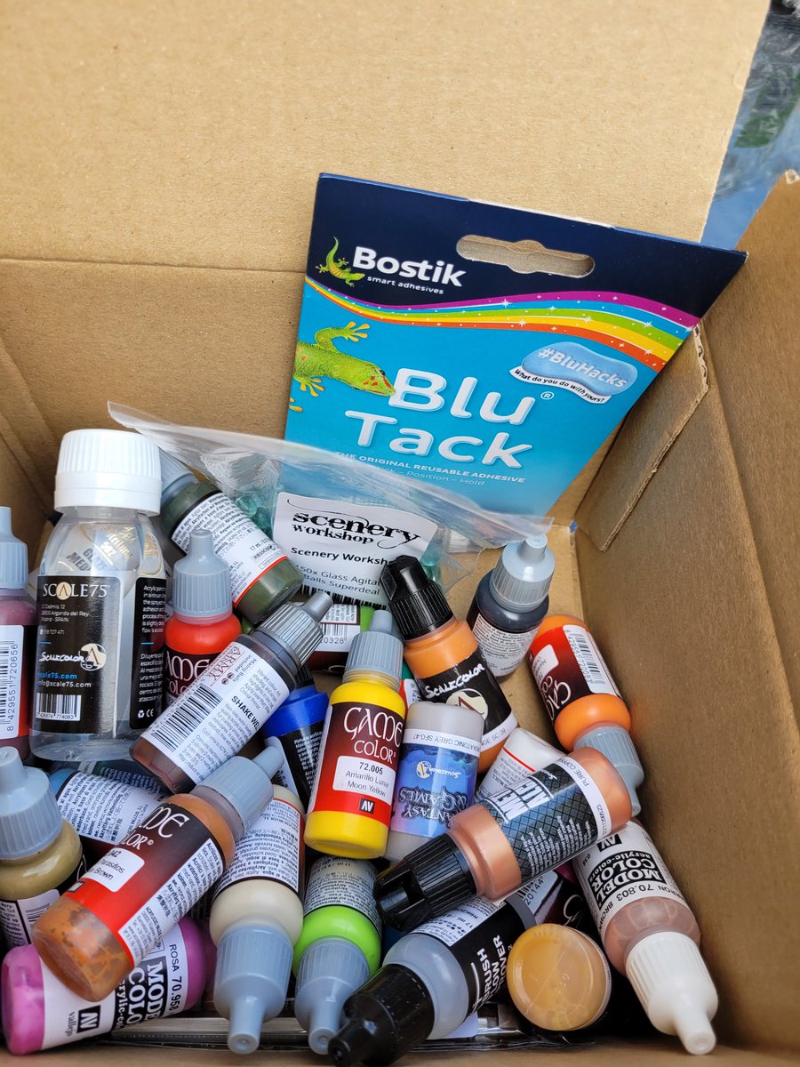 TheBaldGM's tweet photo. #sceneryworkshop Thank you again for a quick delivery and outstanding service!❤️❤️
(Yes, I need these paints. I will put them in my new Paint Case 2.0, so I don't need to take them out of my paintracks and put them back after use.) https://t.co/p8EPMxCbRD