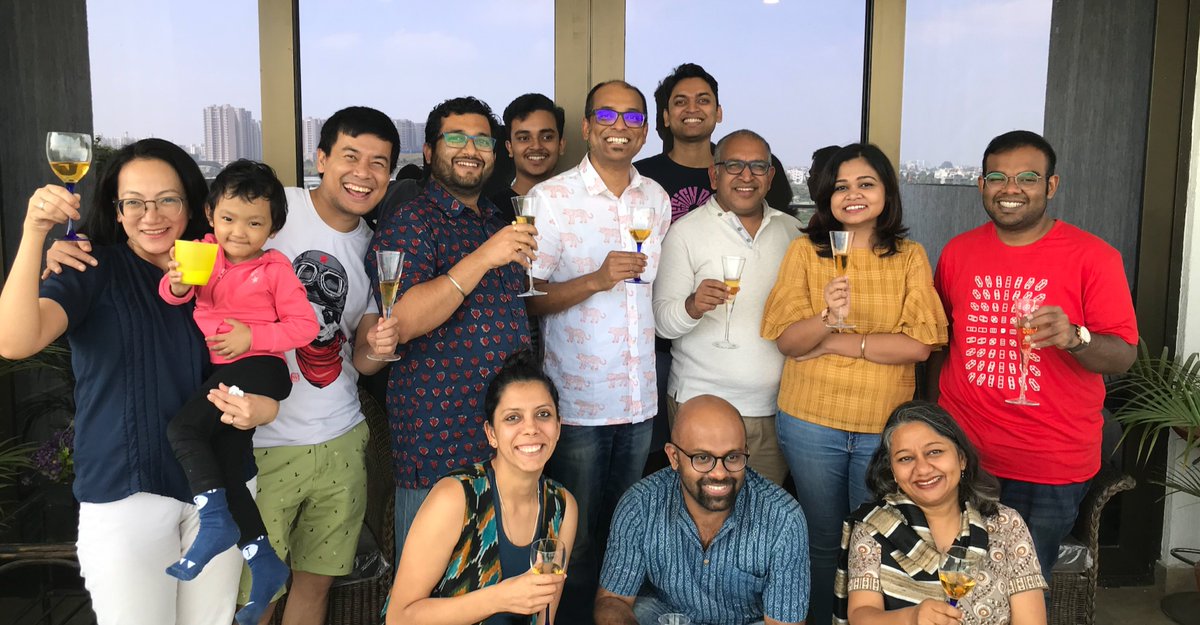 <a href="/WeirdoWizard/">Darshan Gajara</a> People, Smiles, Stories, desserts, and Moet &amp; Chandon.
Mostly in that order.

This is post pulling off a 1300+ attendee <a href="/DesignUpConf/">DesignUpConf</a> in 2019