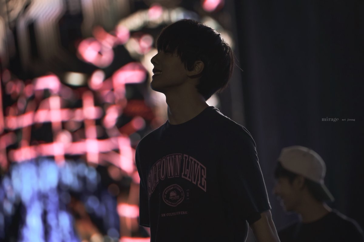 mirage0205's tweet photo. 220820 #지성 이가 항상 무대 위에서 행복하면 좋겠어 https://t.co/hURFNp8YXb