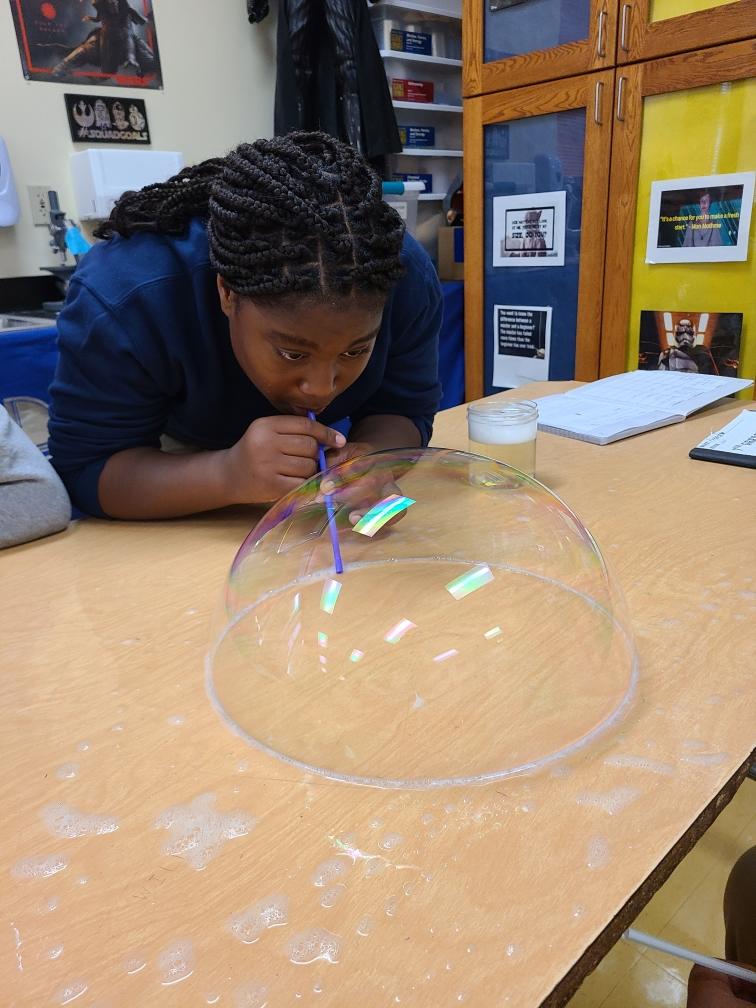 AllisonUSD259's tweet photo. Check out Mrs. Davis' 6th and 7th graders! Last week, they learned lab procedures and completed their first science lab of the year! 🔬🧪😁
#SuchScience #WPSproud #Allison259FutureFocused https://t.co/zIHlyxOTcD