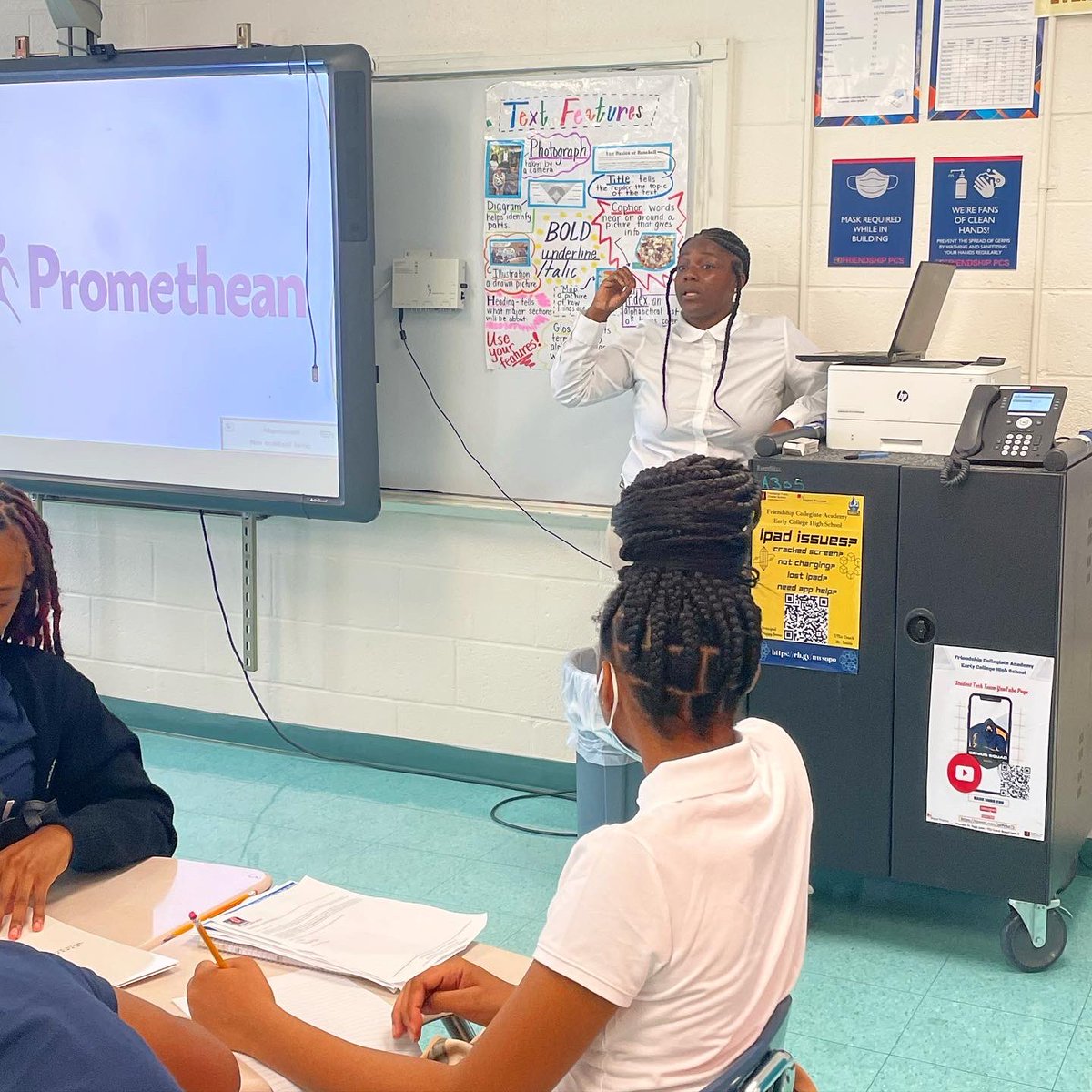 FriendshipPCS's tweet photo. Once you’re a #FPCSCollegiate Knight, you’re always one!
Class of 2012, Jaraina Jamison was once in the seats of the students she now teaches. How awesome is that?! https://t.co/jL8Xg45u36