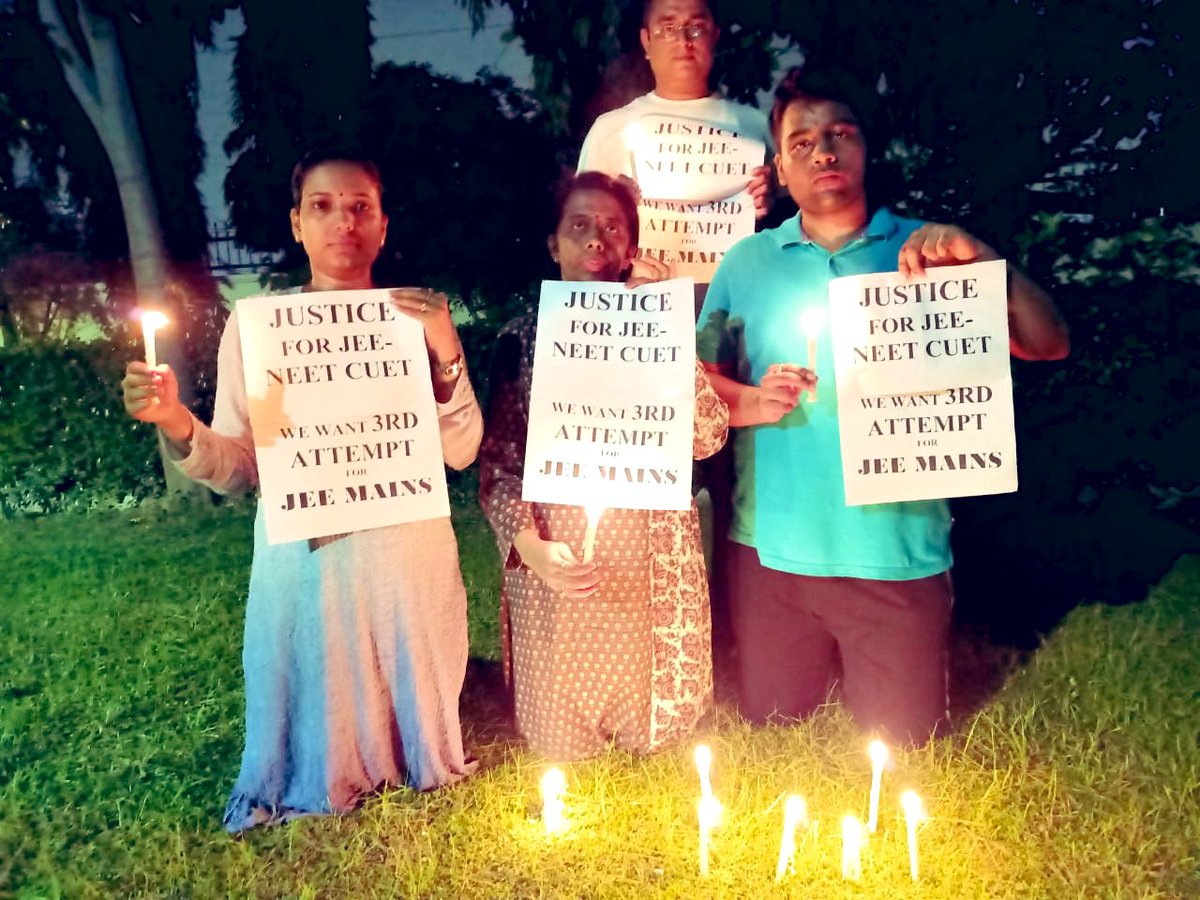 AryantMishra's tweet photo. #CandleMarchForJeeNeetCuet #JusticeForJeeNeetCuet @DG_NTA @aajtak @erPawanBhadana @ndtv @nsui @indiatvnews @ZeeNewsEnglish @ZeeNews @ABPNews @namokaul @PhysicswallahAP @Official_AISU @republic @dpradhanbjp #JEEMains2022 https://t.co/cWEg4caKu2