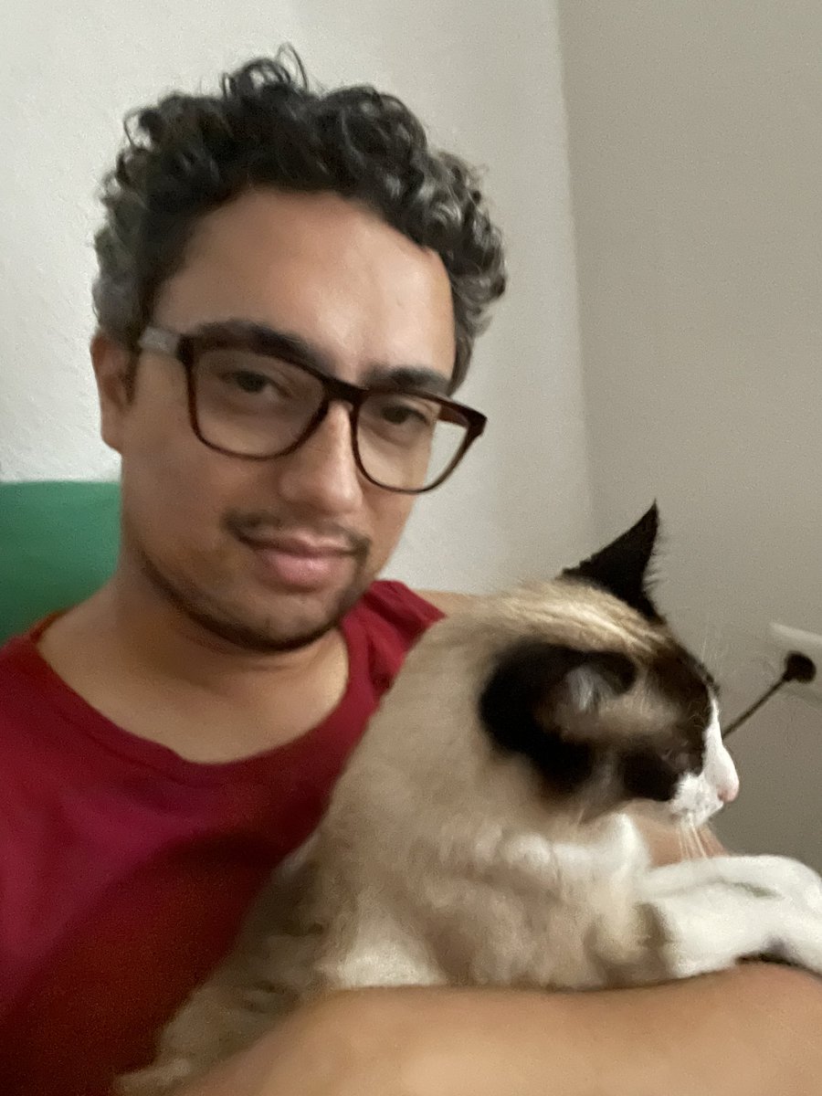 cilenomendes's tweet photo. Criando um bebê
#cappu #cappuccinothecat #cat #gato #kater #kazte https://t.co/ucPRB21YuD