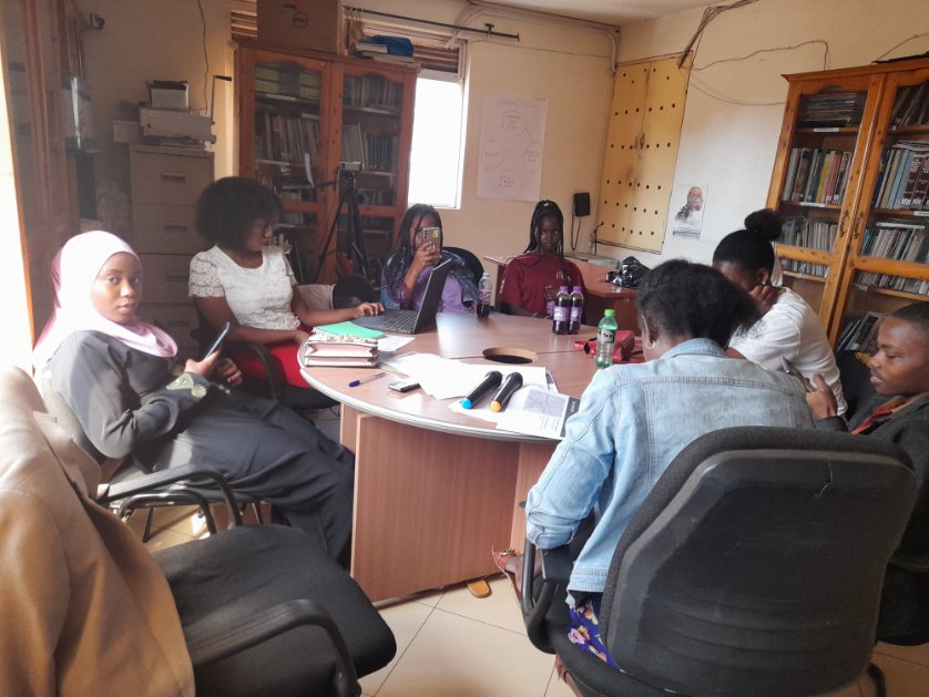 amudusalongo's tweet photo. In our series of #Refugees and #ForcedMigration, @RendezvousYG discussed on Friday about the politics of FM and #InternationRelations
Countries hosting #refugees are not giving them freedom to participate in what matters politically https://t.co/bMfIfPktmJ
@refugeelawproj https://t.co/SKqSkJpWJD