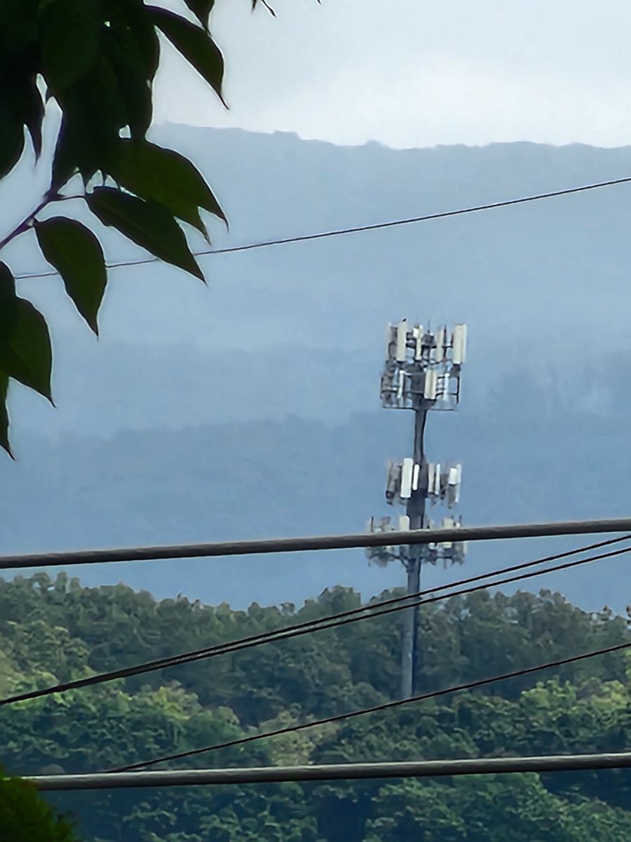 curtisnetworks's tweet photo. Aye another site in Morgantown with the full upgrade treatment. 3rd rack. N71/B2/B66 panel on the left and N41 panel on the right. #TMobile #Shentel #5G https://t.co/vYiQ2g9zQS