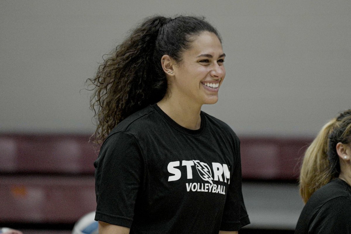 snu_volleyball's tweet photo. Hello, game week🤩🏐

📸 - @NathanLive22

#BoltsUp⚡️ https://t.co/eXvAoweNxx