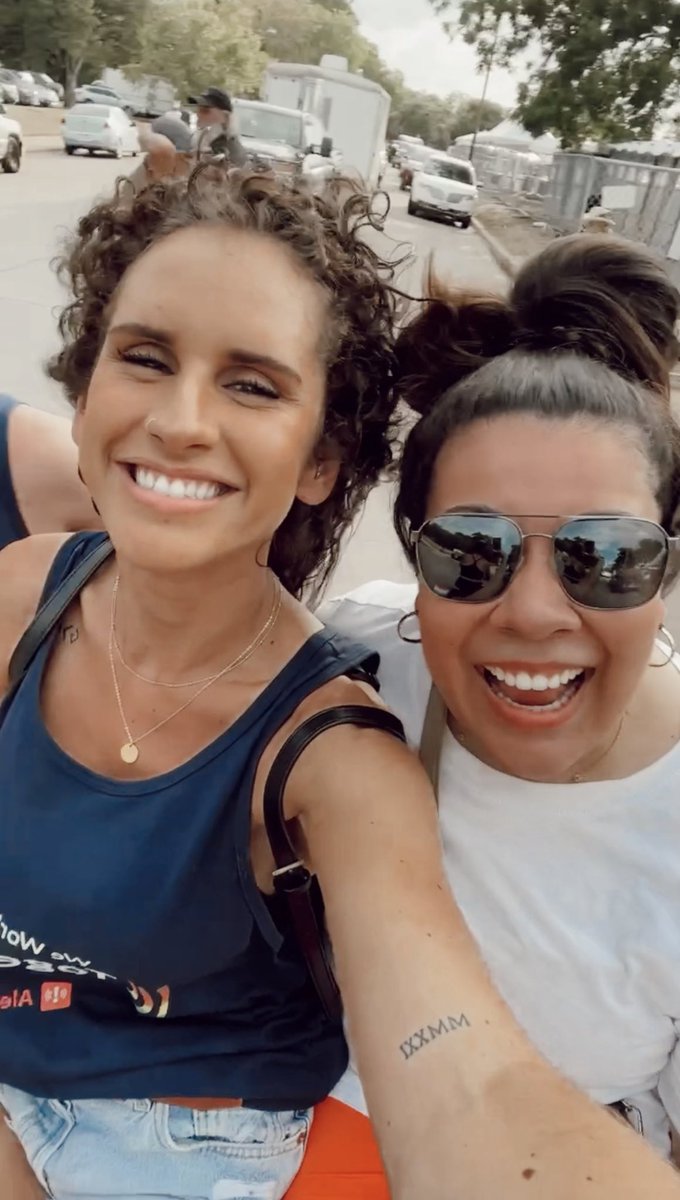 sequoialace's tweet image. Austin priiiide 🏳️‍🌈🏳️‍⚧️