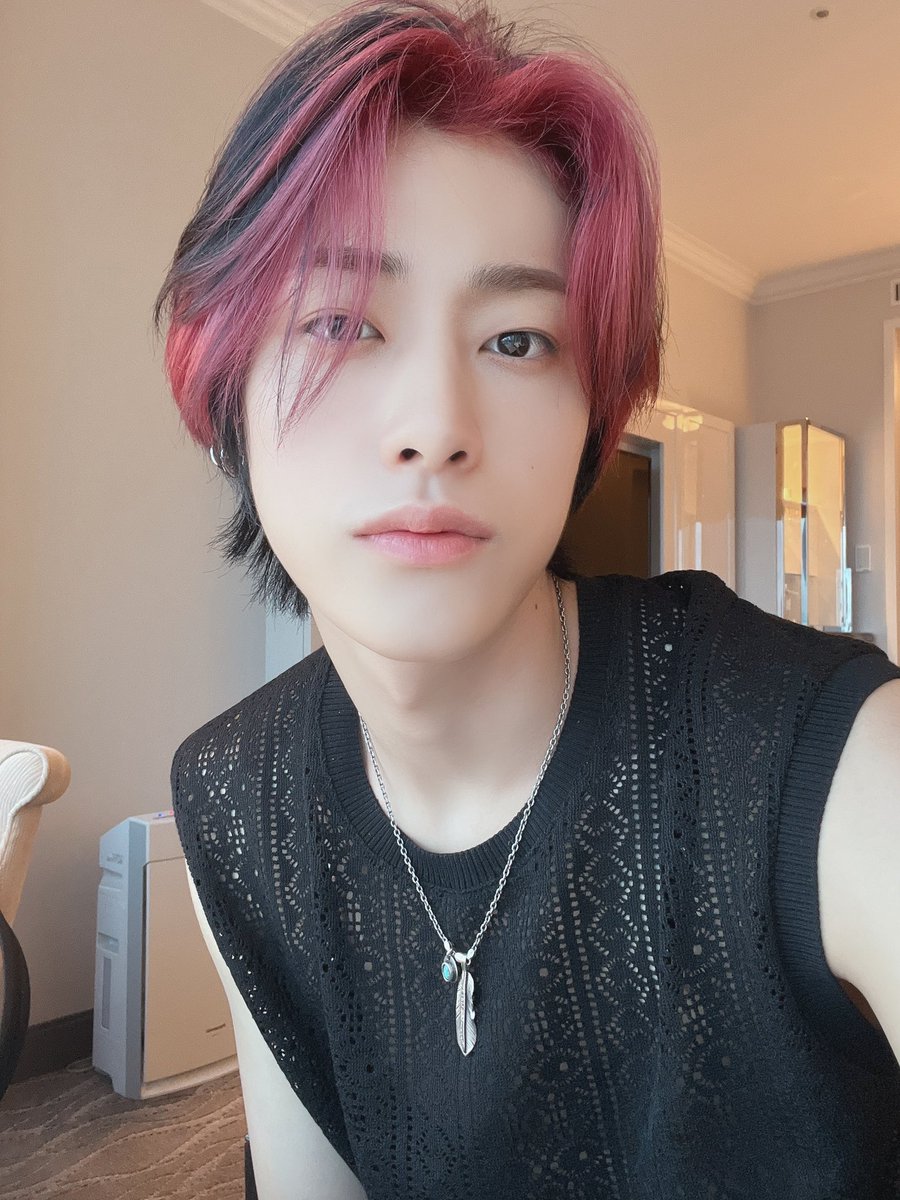 wei_source's tweet image. #위아이 #용하