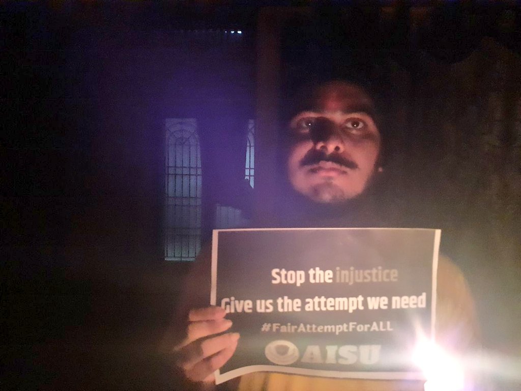 Official_AISU's tweet photo. When so many incidents of technical glitches have been reported by students then why can't @DG_NTA
Think as a professional body in the larger interest of students?
#JEEMainsThirdAttemptForAll 
#CANDLEMARCHforJeeNeetJustice https://t.co/5tQn14J63A