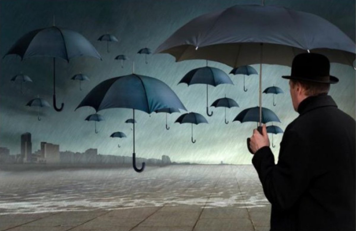 SalaLettura's tweet image. Non mettetemi accanto a chi si lamenta
senza mai alzare lo sguardo,
a chi non sa dire grazie,
a chi non sa accorgersi più di un tramonto.
Chiudo gli occhi, mi scosto di un passo.
Sono altro.
Sono altrove.
—Alda Merini

#ConMerini a #SalaLettura @Alberto63Al