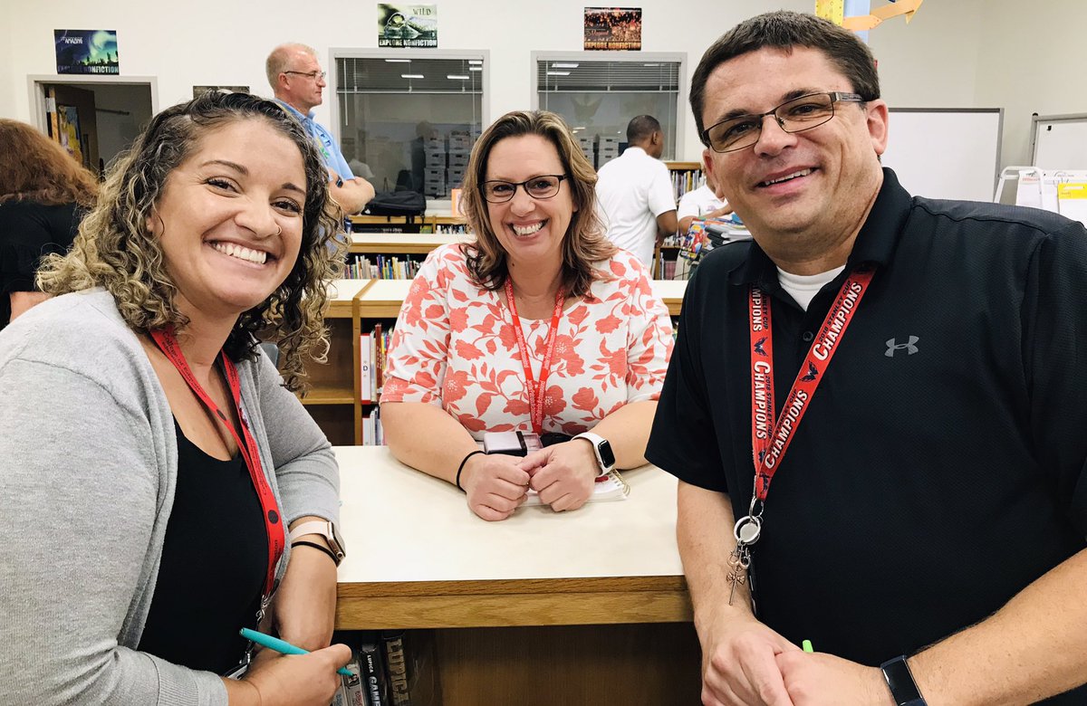 ILT Team Rocks <a href="/JeniferSchool/">Jenifer Elementary</a>! 🌟 📚 
<a href="/StacyBurkheiser/">Stacy Burkheiser</a> @GardinerLRT @Mrs_MonicaH